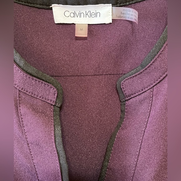 Calvin Klein button down blouse w/ two front pockets - Picture 9 of 10